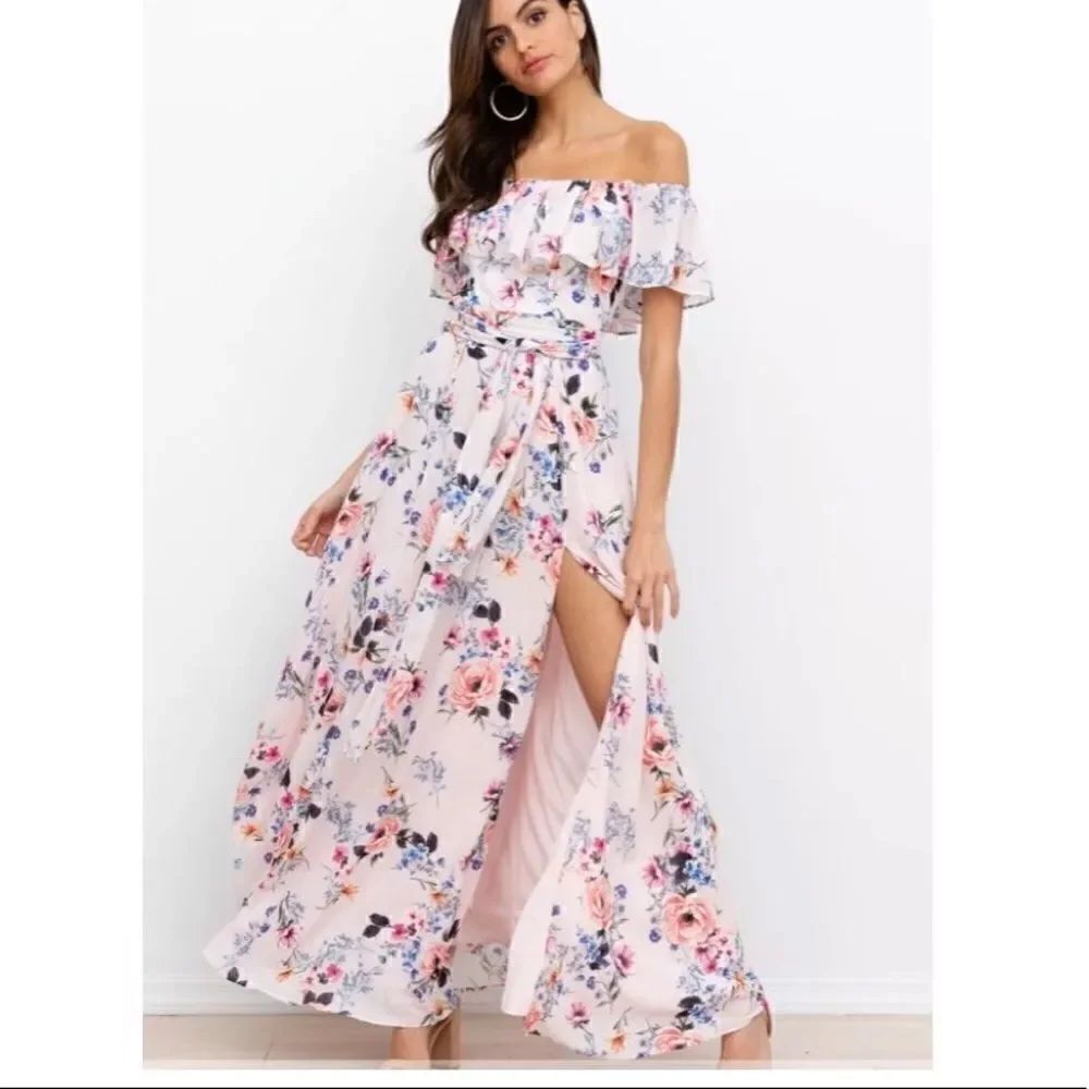 Yumi Kim
Carmen Floral Ruffled Off-the-Shoulder